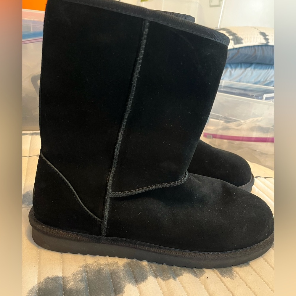 UGG Koolaburra by UGG Women’s Black Boots size 12 Excellent condition